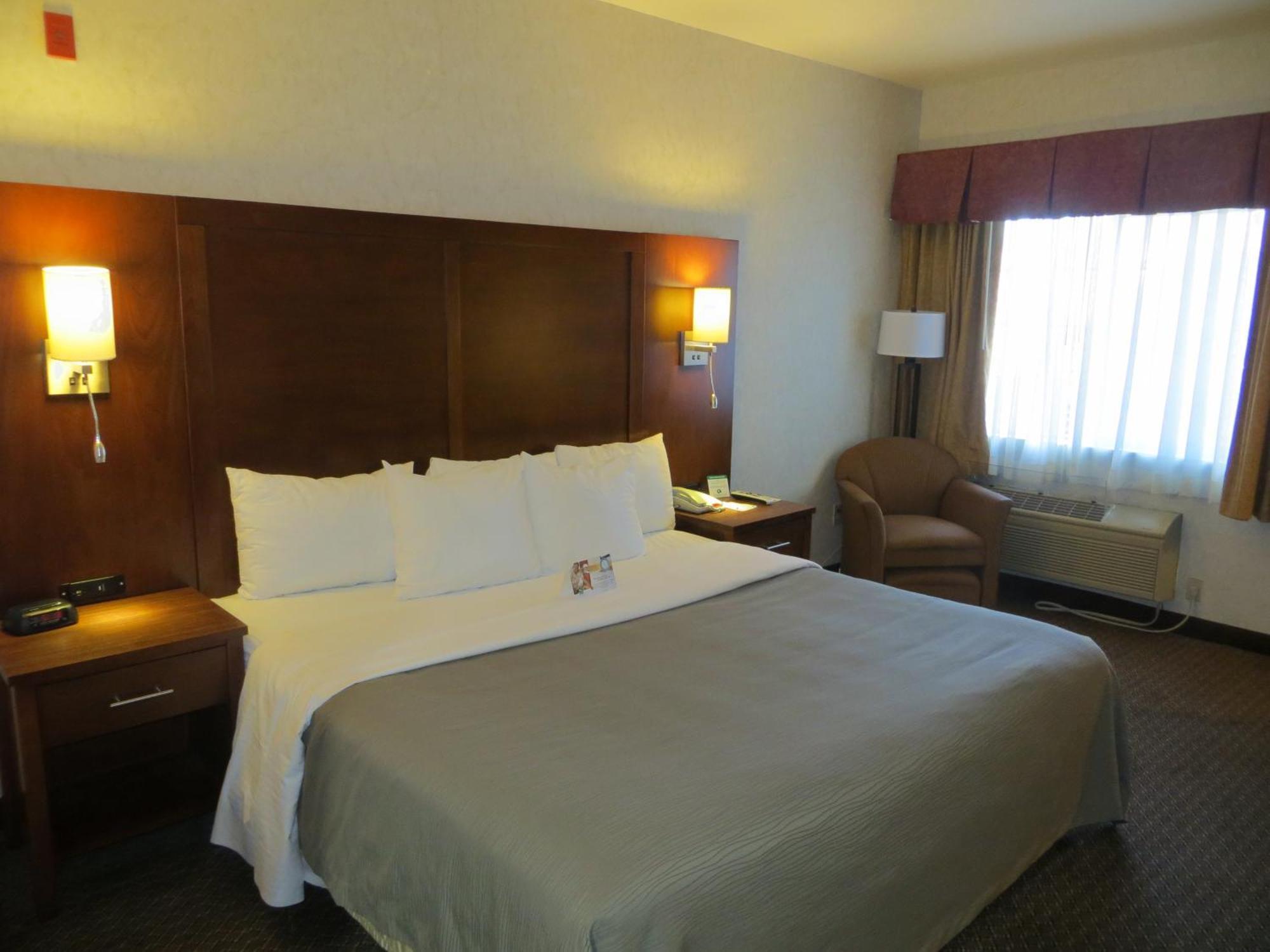 Comfort Inn San Jose International Airport Стая снимка